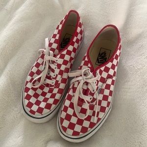 Vans platform Checkered sneakers❤️🤍
